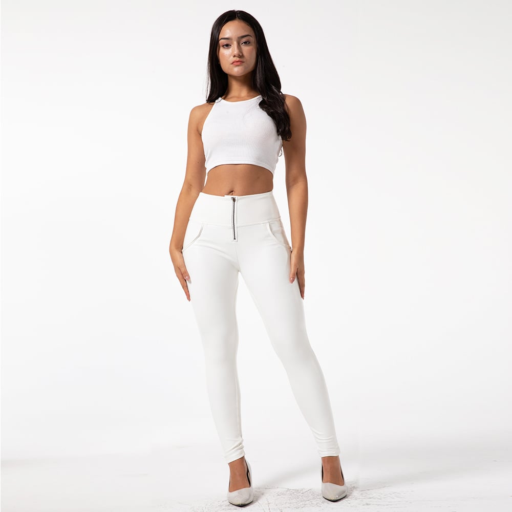 Elastic Hip Lifter Yoga Clothes in Peach Color